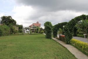 thumbnail: Front of property