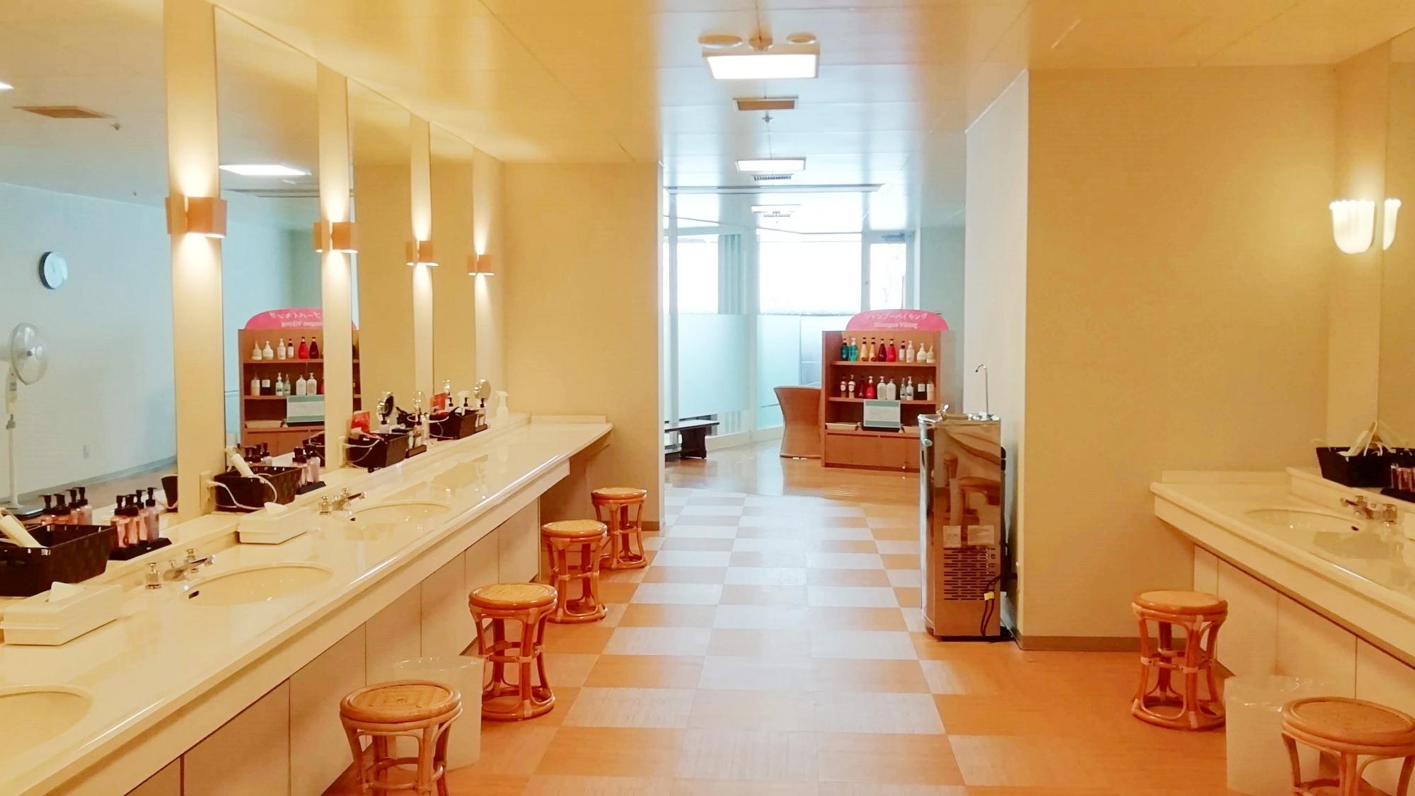 Restaurant-cafeteria