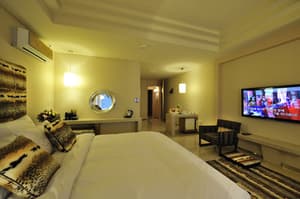 thumbnail: Room