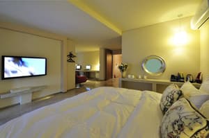 thumbnail: Room
