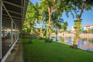 thumbnail: Garden
