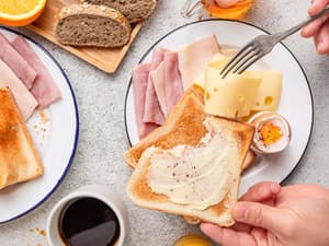 thumbnail: Breakfast area