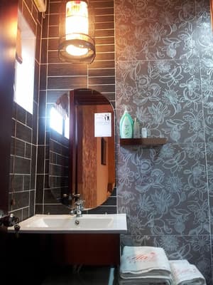 thumbnail: Bathroom