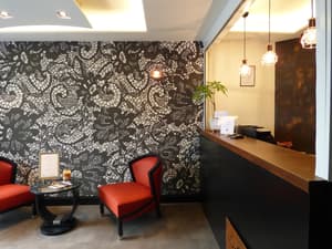 thumbnail: Reception