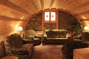 thumbnail: Lobby sitting area