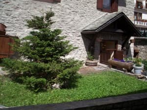 thumbnail: Exterior