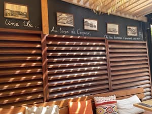 thumbnail: Restaurant