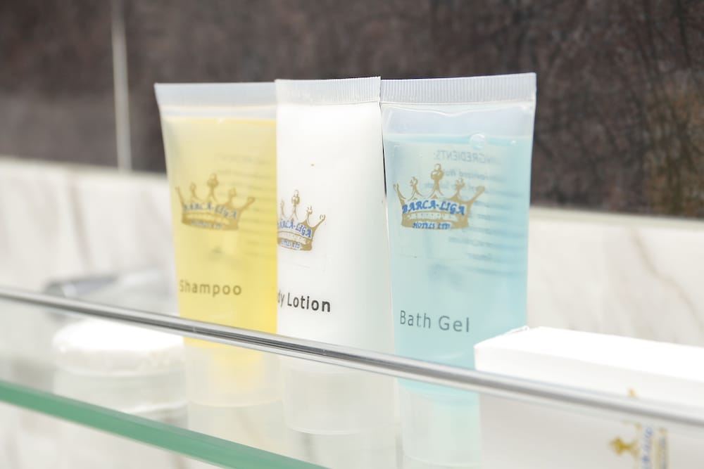 Bathroom amenities