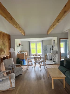 thumbnail: Living area