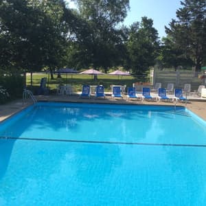 thumbnail: Pool