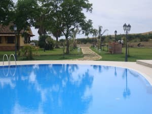 thumbnail: Outdoor pool