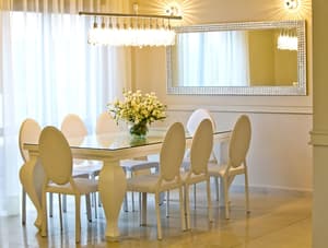 thumbnail: In-room dining