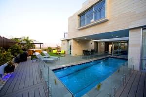 thumbnail: Pool