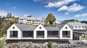 thumbnail: Front of property
