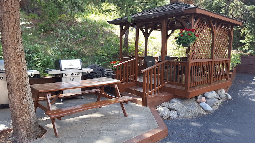 BBQ/picnic area