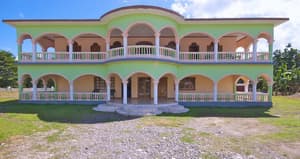 thumbnail: Front of property