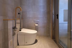 thumbnail: Bathroom