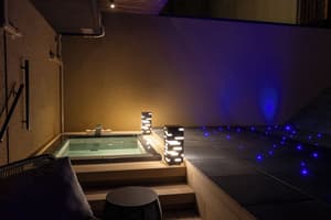 thumbnail: Deep soaking bathtub