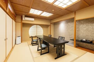 thumbnail: Dining room