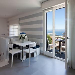 thumbnail: In-room dining
