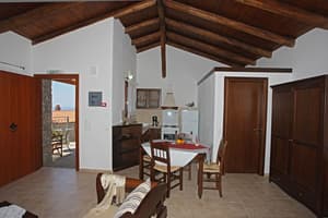 thumbnail: In-room dining