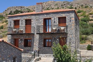 thumbnail: Exterior