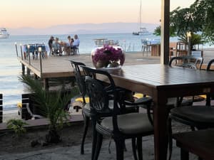 thumbnail: Restaurant