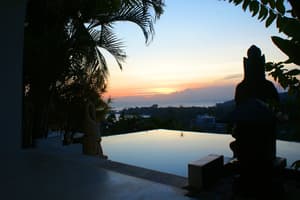 thumbnail: Infinity pool