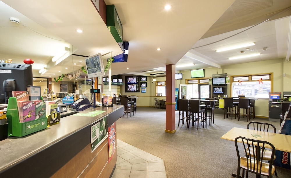 Sports bar