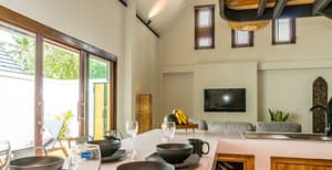 thumbnail: In-room dining
