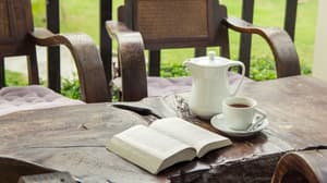 thumbnail: Outdoor dining