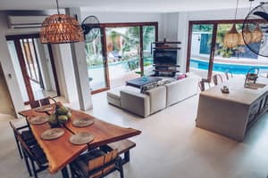 thumbnail: In-room dining