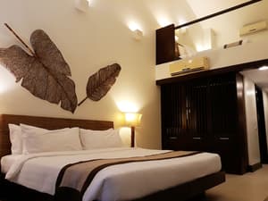 thumbnail: Room