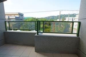 thumbnail: Balcony