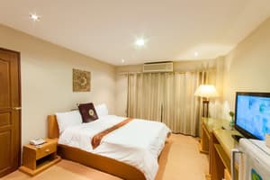 thumbnail: Room