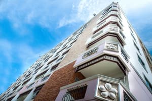 thumbnail: Exterior