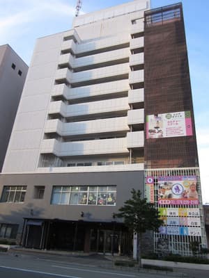 thumbnail: Front of property