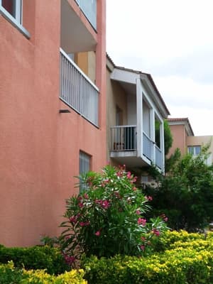 thumbnail: Front of property