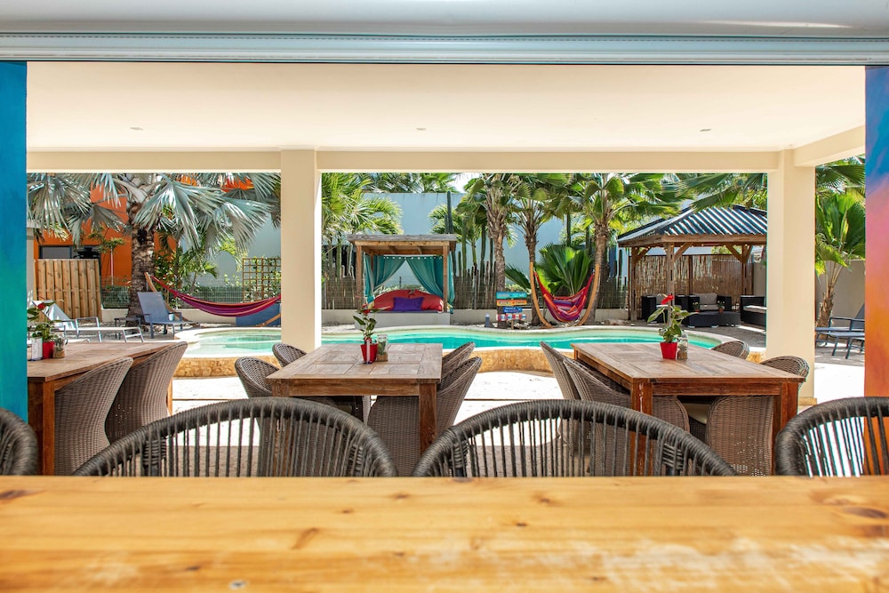 Restaurant-cafeteria