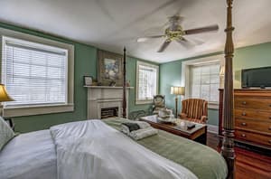 thumbnail: Living room