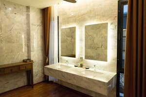 thumbnail: Bathroom