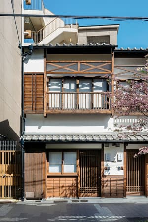 thumbnail: Exterior