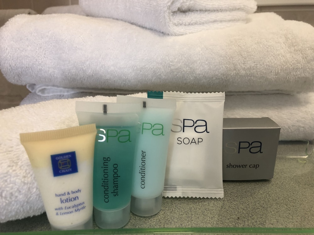 Bathroom amenities