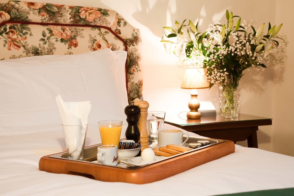 Room amenity