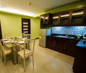 thumbnail: In-room dining