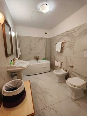 thumbnail: Bathroom