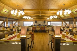 thumbnail: Bar (on property)