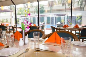 thumbnail: Restaurant