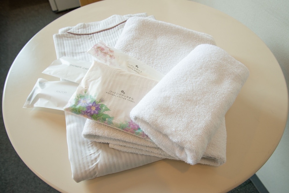 Bathroom amenities