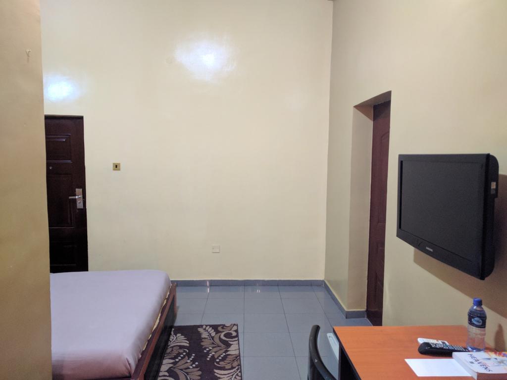 62ffded94bc7bbe8a70cc7dddc623f99.jpg